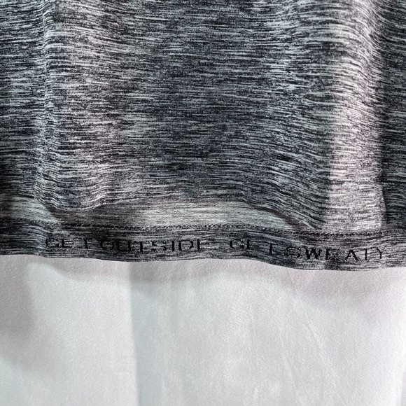 LULULEMON Mens Metal Vent Tech/Short Sleeve Lt Gray‎ Shirt Size M EUC - Picture 8 of 8